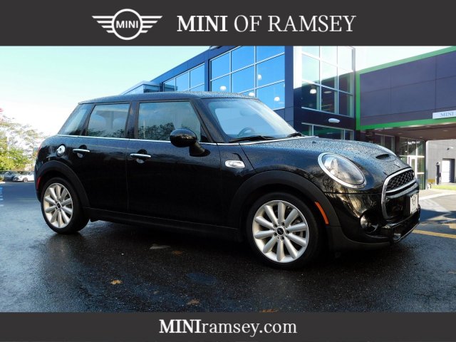 2019 MINI Hardtop 4 Door